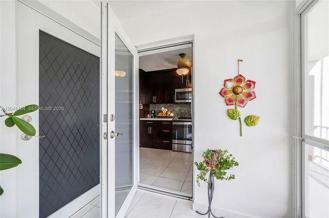 541 Blue Heron Drive 205, Hallandale Beach, FL 33009