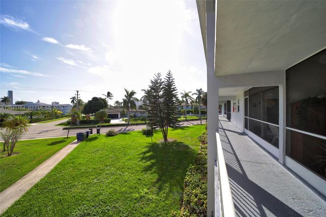 541 Blue Heron Drive 205, Hallandale Beach, FL 33009