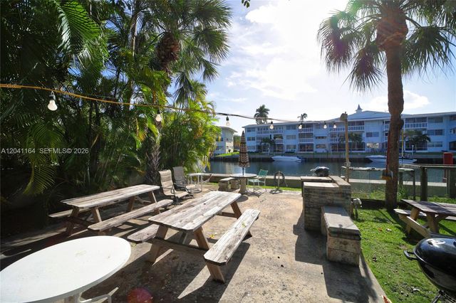 541 Blue Heron Drive 205, Hallandale Beach, FL 33009