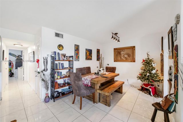 541 Blue Heron Drive 205, Hallandale Beach, FL 33009