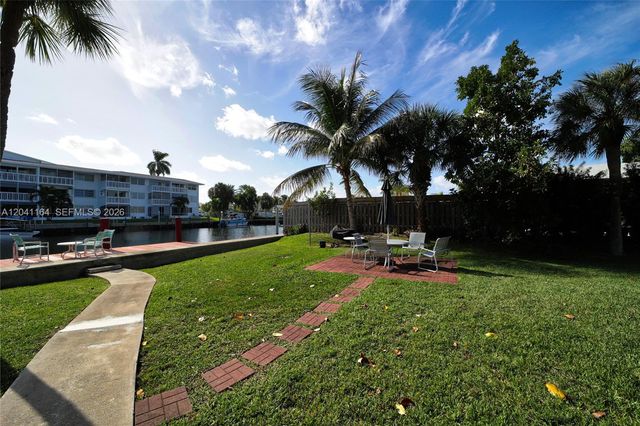 541 Blue Heron Drive 205, Hallandale Beach, FL 33009