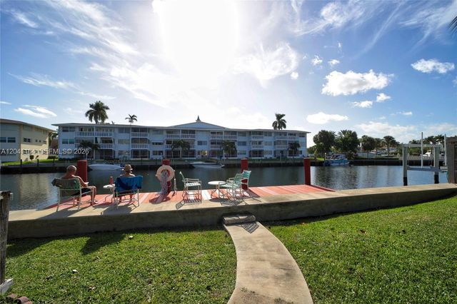 541 Blue Heron Drive 205, Hallandale Beach, FL 33009