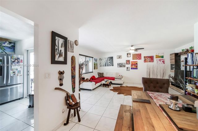 541 Blue Heron Drive 205, Hallandale Beach, FL 33009