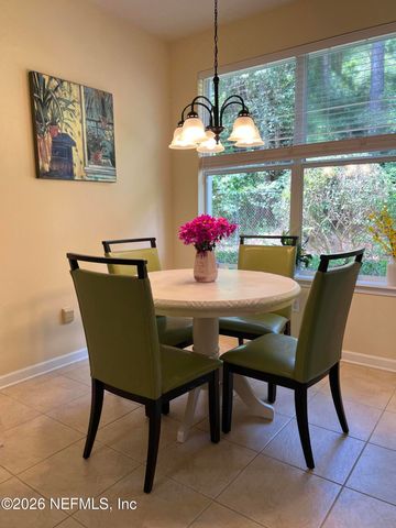 8601 LITTLE SWIFT Circle 30-F, Jacksonville, FL 32256