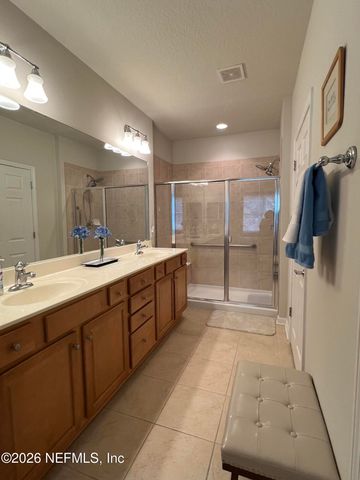 8601 LITTLE SWIFT Circle 30-F, Jacksonville, FL 32256