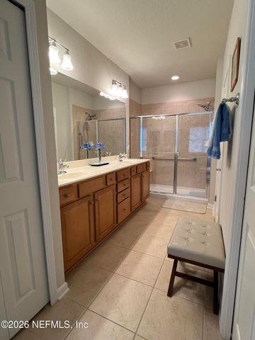 8601 LITTLE SWIFT Circle 30-F, Jacksonville, FL 32256