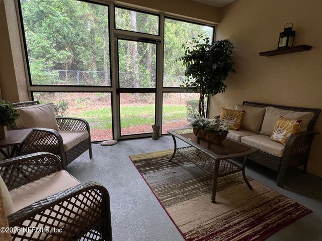 8601 LITTLE SWIFT Circle 30-F, Jacksonville, FL 32256