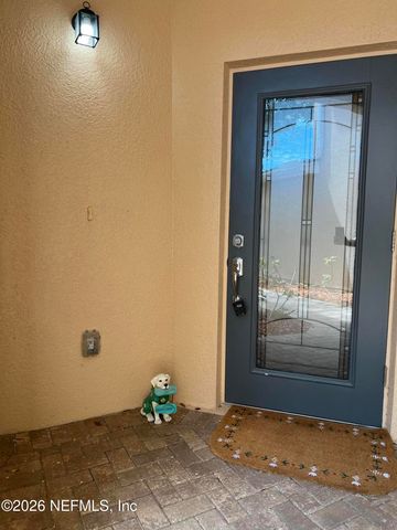 8601 LITTLE SWIFT Circle 30-F, Jacksonville, FL 32256
