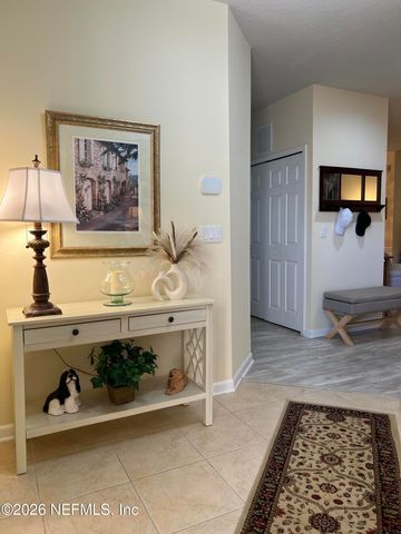 8601 LITTLE SWIFT Circle 30-F, Jacksonville, FL 32256