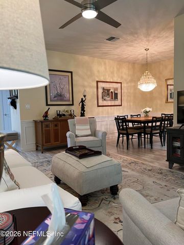 8601 LITTLE SWIFT Circle 30-F, Jacksonville, FL 32256