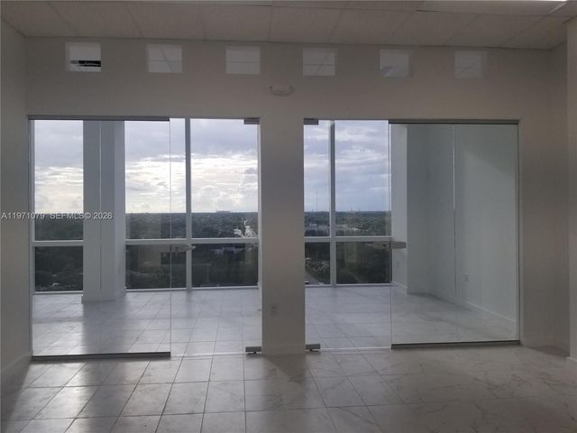 20200 W Dixie Hwy 901 Hwy, Miami, FL 33180