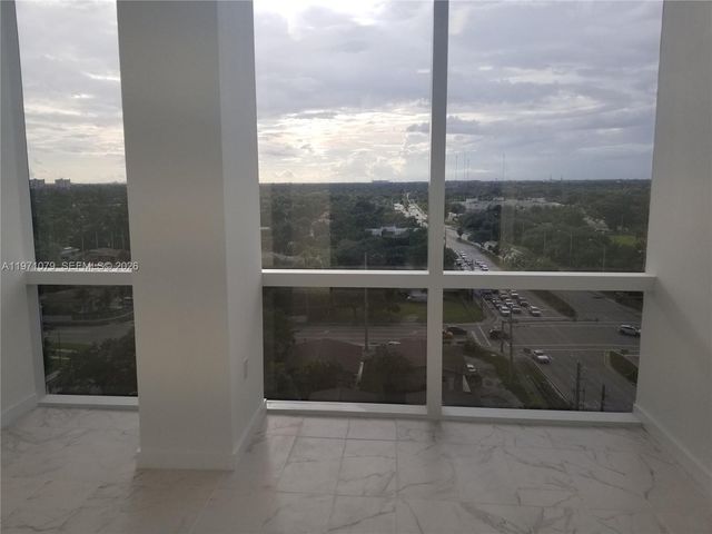 20200 W Dixie Hwy 901 Hwy, Miami, FL 33180