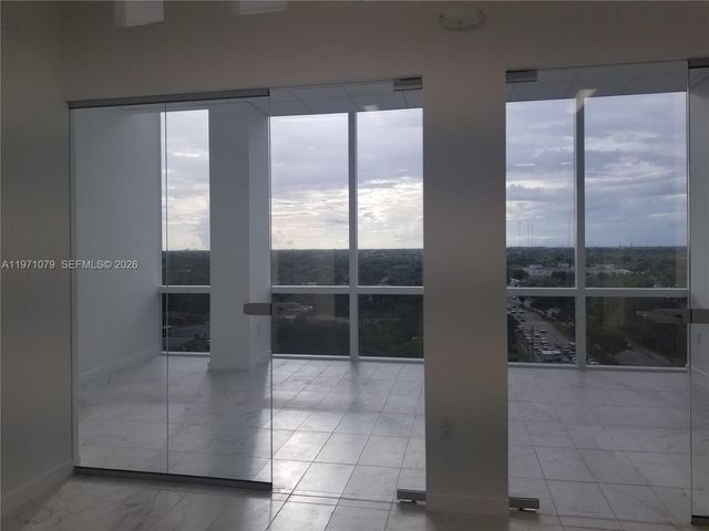 20200 W Dixie Hwy 901 Hwy, Miami, FL 33180