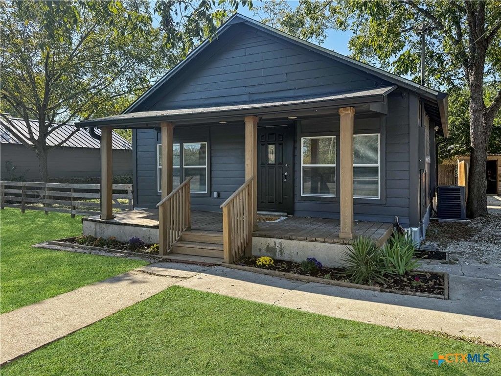 703 E Main Street, Little River Academy, TX 76554