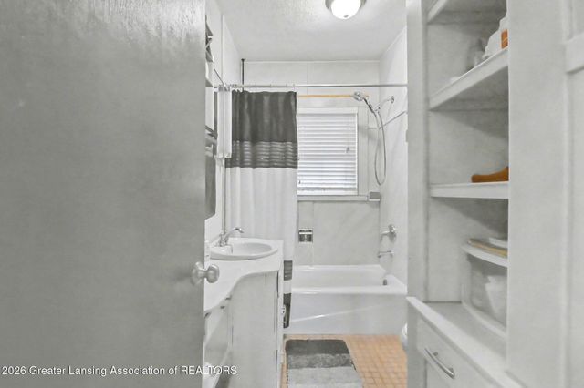 1407 Park Avenue, Lansing, MI 48910