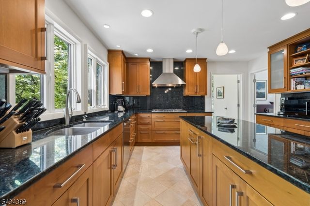 10 Hawthorne Ct, Morris Twp., NJ 07960