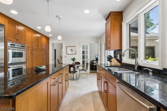 10 Hawthorne Ct, Morris Twp., NJ 07960