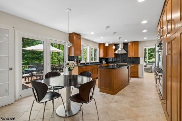 10 Hawthorne Ct, Morris Twp., NJ 07960