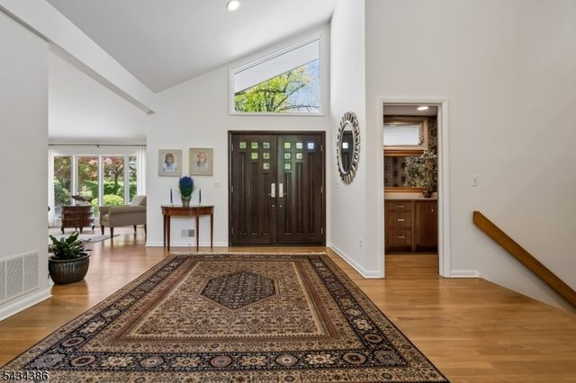 10 Hawthorne Ct, Morris Twp., NJ 07960