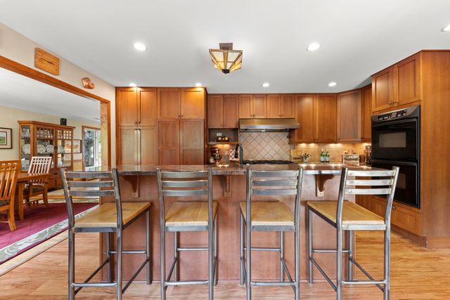 510 W Prairie Avenue, Wheaton, IL 60187