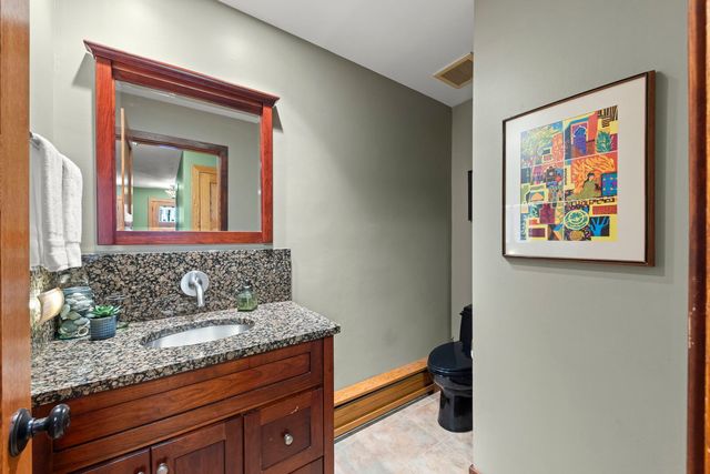 510 W Prairie Avenue, Wheaton, IL 60187