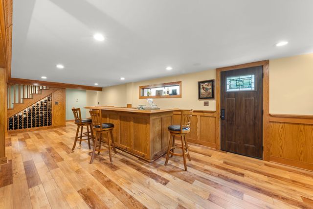 510 W Prairie Avenue, Wheaton, IL 60187