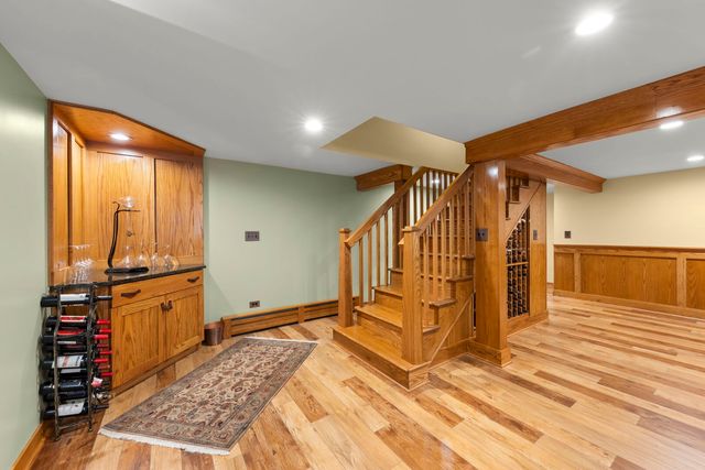 510 W Prairie Avenue, Wheaton, IL 60187