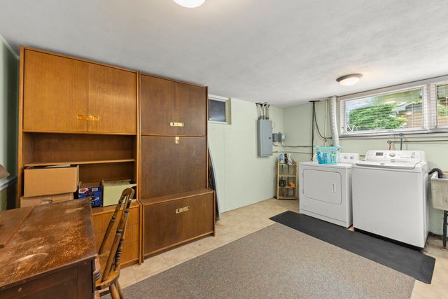 510 W Prairie Avenue, Wheaton, IL 60187