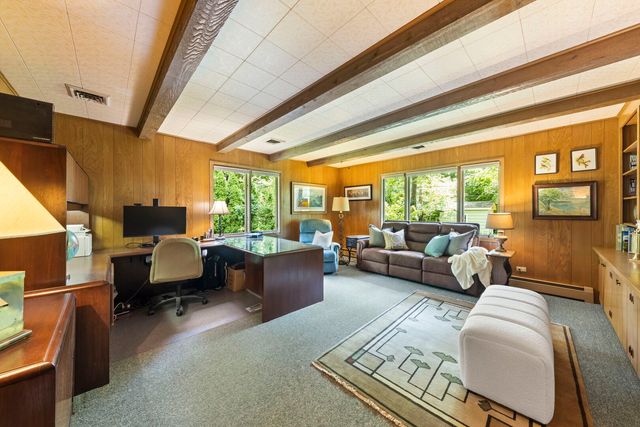 510 W Prairie Avenue, Wheaton, IL 60187