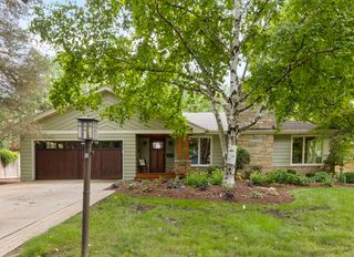 510 W Prairie Avenue, Wheaton, IL 60187