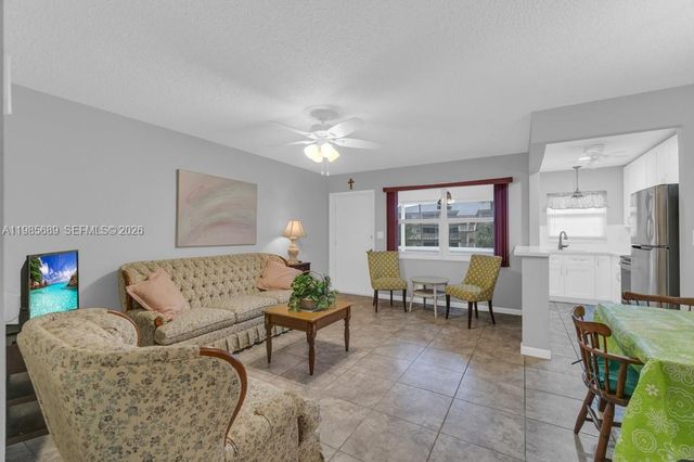 5300 Washington Street J218, Hollywood, FL 33021