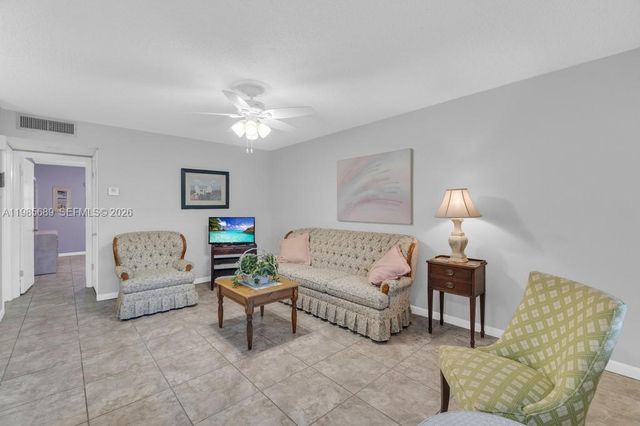 5300 Washington Street J218, Hollywood, FL 33021