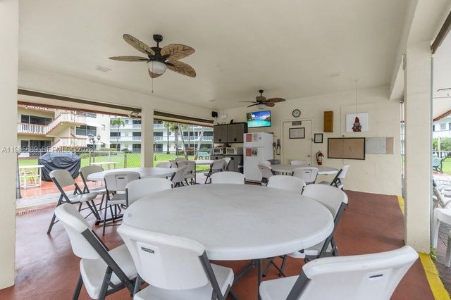 5300 Washington Street J218, Hollywood, FL 33021