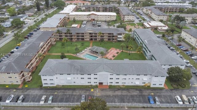 5300 Washington Street J218, Hollywood, FL 33021