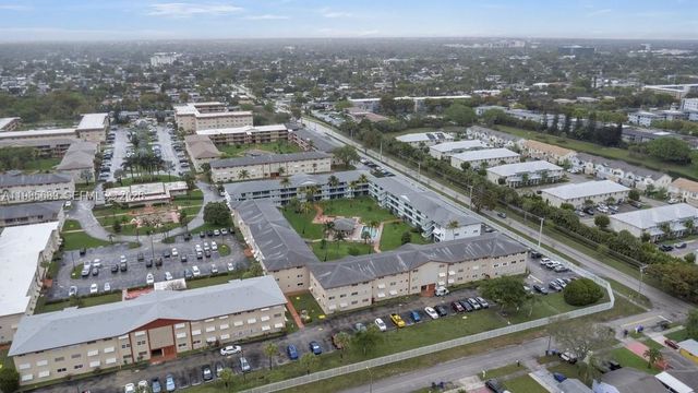 5300 Washington Street J218, Hollywood, FL 33021