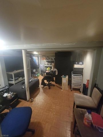 373 Rutledge Ave, East Orange City, NJ 07017