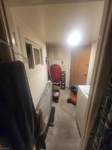 373 Rutledge Ave, East Orange City, NJ 07017