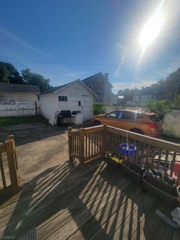 373 Rutledge Ave, East Orange City, NJ 07017