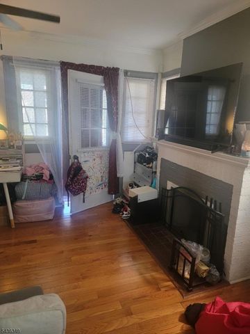 373 Rutledge Ave, East Orange City, NJ 07017