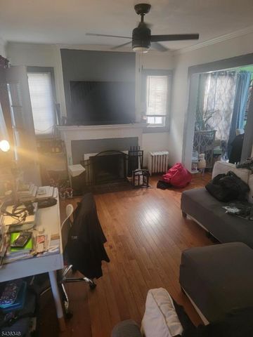 373 Rutledge Ave, East Orange City, NJ 07017