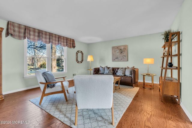 85 Radcliffe Drive, Lincroft, NJ 07738