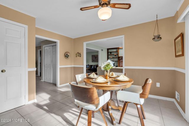 85 Radcliffe Drive, Lincroft, NJ 07738