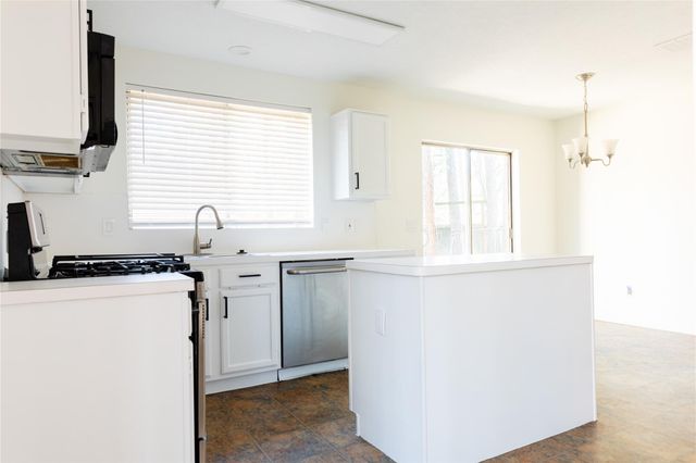 22 Cottage Grove Place, The Woodlands, TX 77381