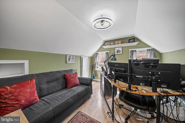 114 CHARLES ST, Rockville, MD 20850
