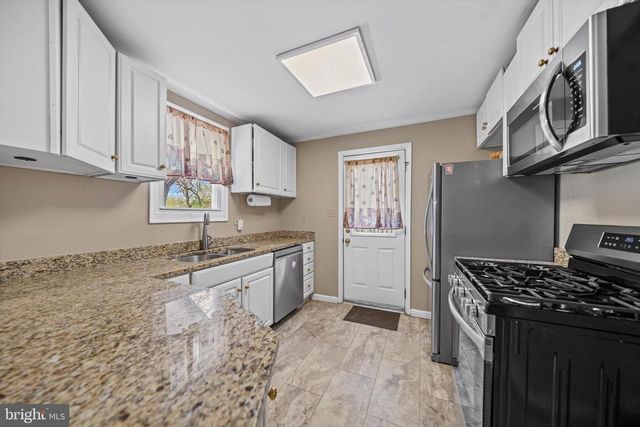 114 CHARLES ST, Rockville, MD 20850
