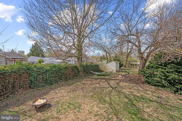 114 CHARLES ST, Rockville, MD 20850