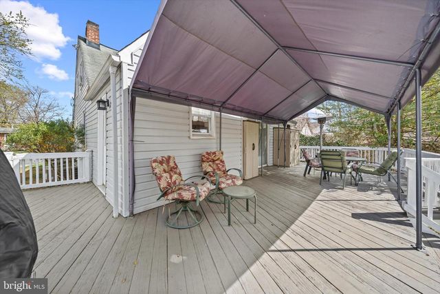114 CHARLES ST, Rockville, MD 20850