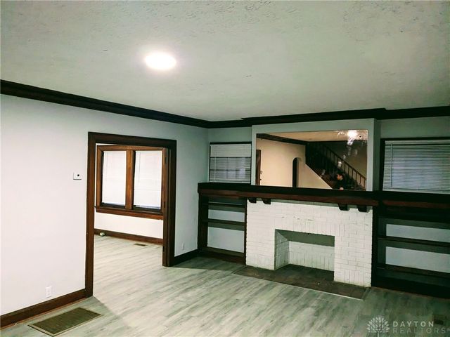 38 Pinehurst Avenue, Dayton, OH 45405