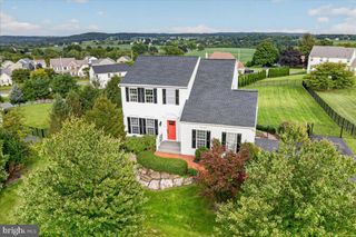 14 JOY CIR, Barto, PA 19504