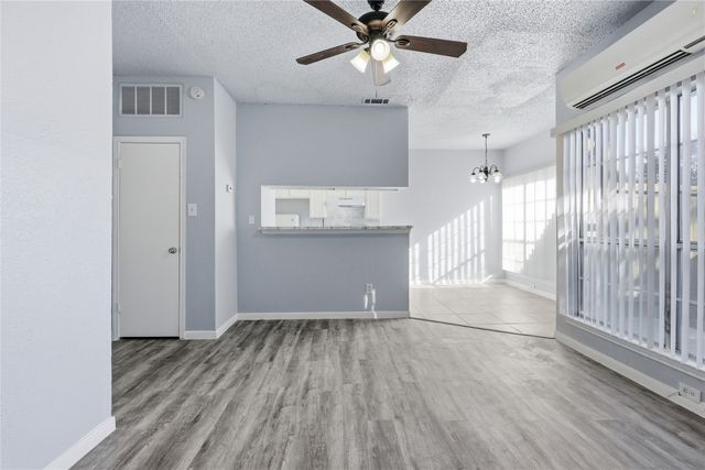 4115 Esters Road 707, Irving, TX 75038